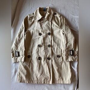 Zara kids Classic Tan Double-Breasted Trench Coat missing Belt. Size 5/6